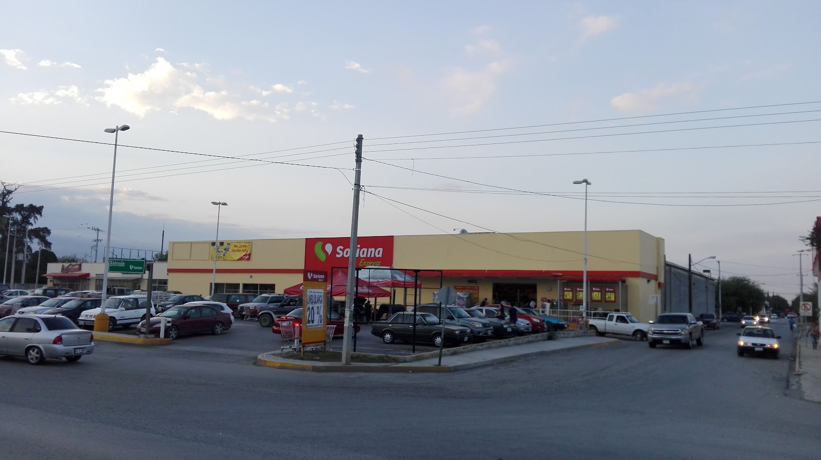 Soriana Express Montemorelos Montemorelos W009 - Supermercados